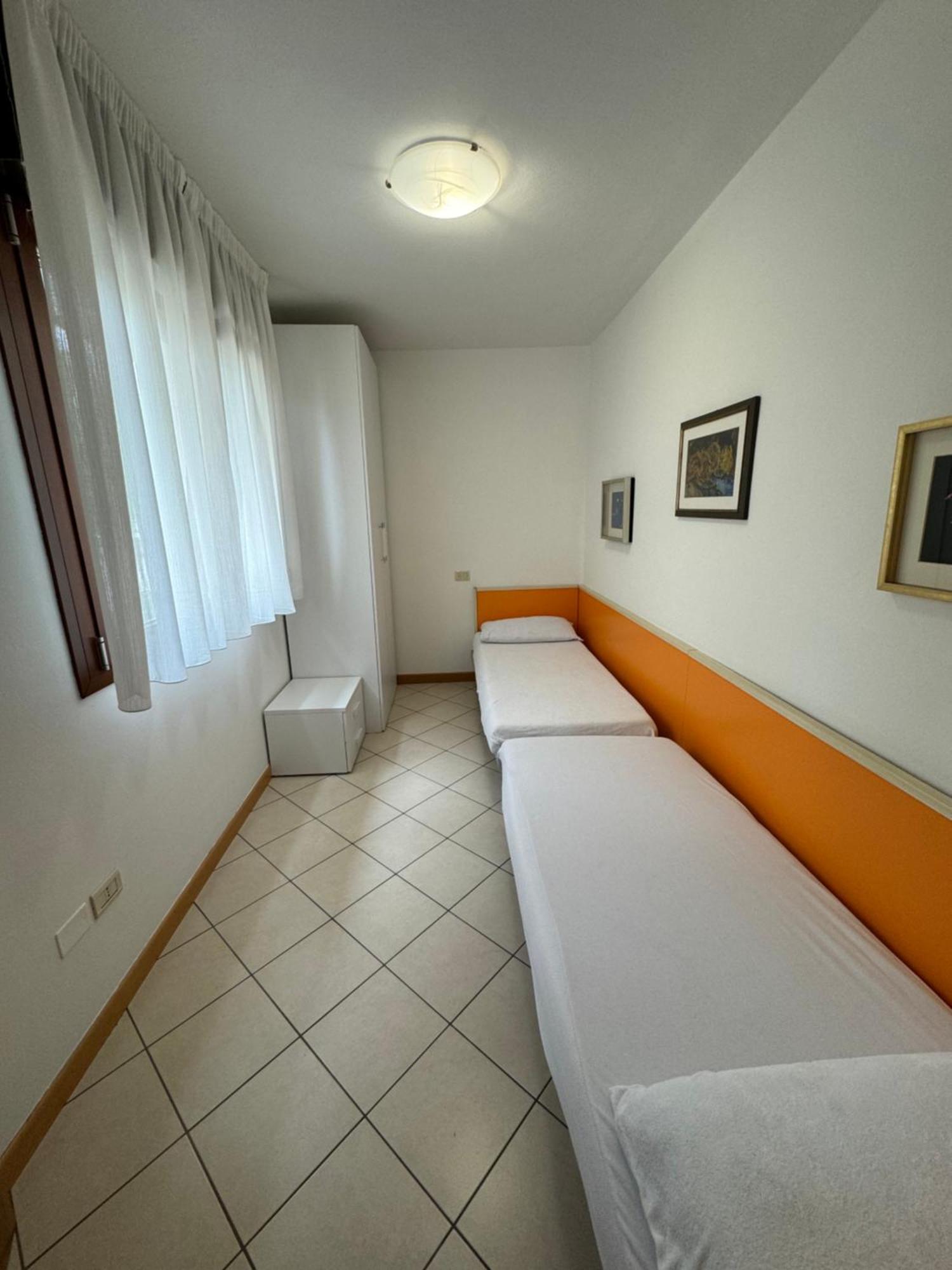 Condominio Laguna Grande ビビオーネ エクステリア 写真